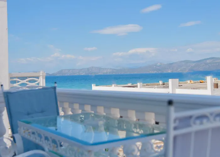 Beach Blue Villa